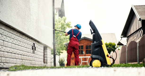 Best Pool Deck Cleaning  in Oli, PA